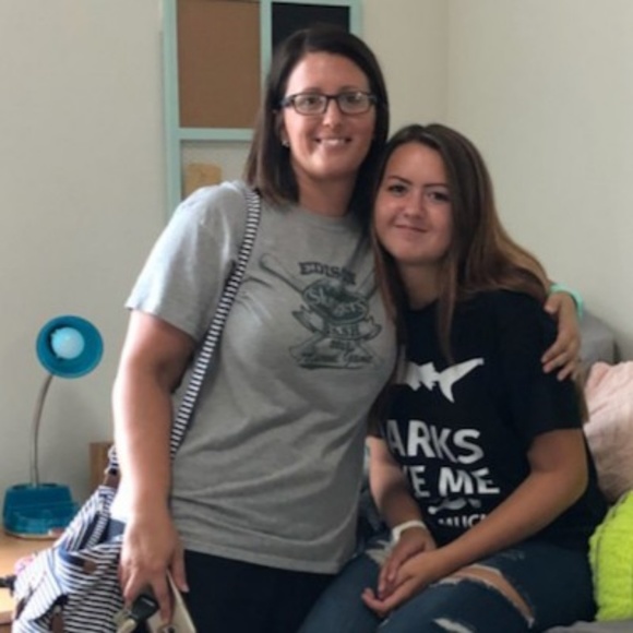 Meet your Posher, Shelley - Picture 1 of 1